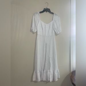 Francesca’s White Midi Dress 🐚